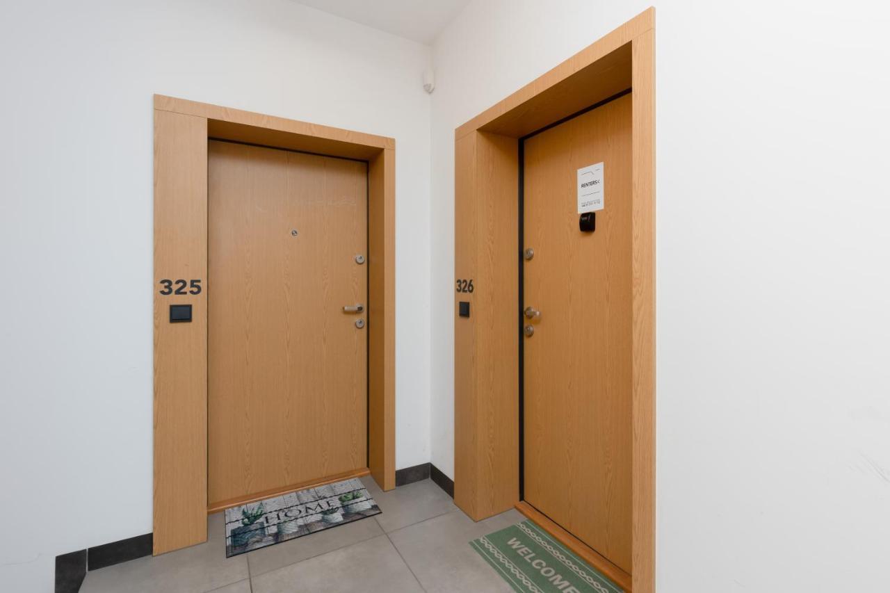 Lakeview Apartment Kapelanow Armii Krajowej By Noclegi Renters وارسو المظهر الخارجي الصورة