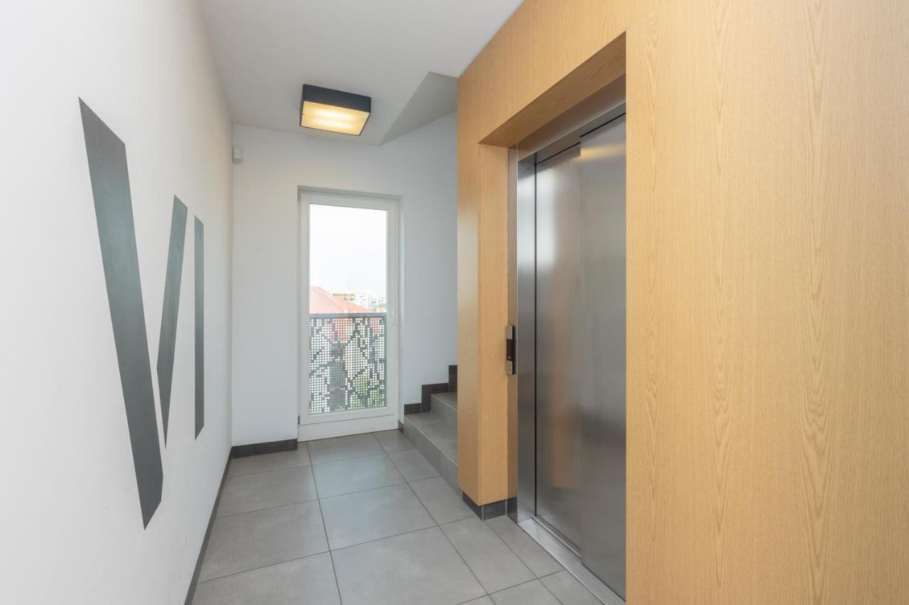 Lakeview Apartment Kapelanow Armii Krajowej By Noclegi Renters وارسو المظهر الخارجي الصورة